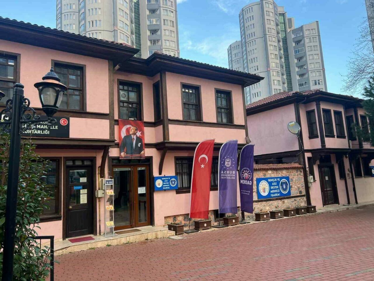 Bursa Büyükşehir, bağımlılıkla mücadeleyi sürdürüyor