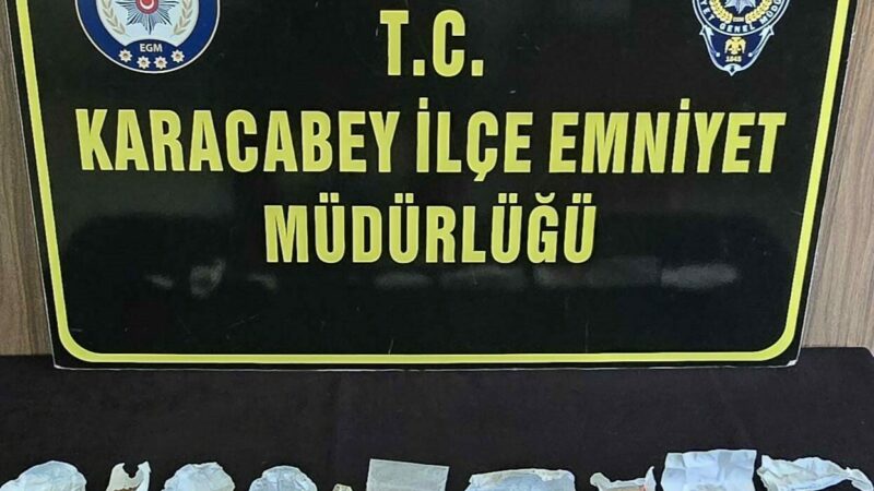 Bursa Karacabey’de uyuşturucu operasyonu Karacabey ilçesinde düzenlenen uyuşturucu operasyonunda, 2 kişi tutuklandı.