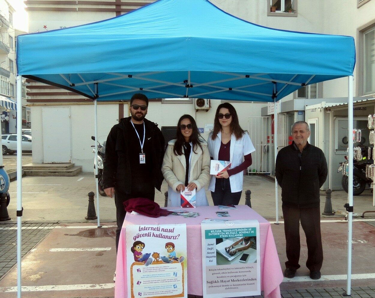 Bursa Mudanya’da teknoloji bağımlılığı konusunda ebeveynlere rehberlik Bursa Mudanya’da teknoloji bağımlılığı konusunda ebeveynlere rehberlik