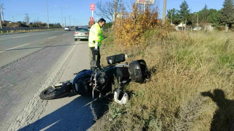 Bursa’da feci kaza: 1 ölü Bursa’nın Orhangazi ilçesinde şerit değiştiren otomobilin çarptığı motosiklet sürücüsü hayatını