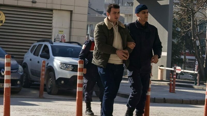 Bursa'nın İnegöl ilçesinde, hakkında FETÖ/PDY üyesi olmaktan 6 yıl 3