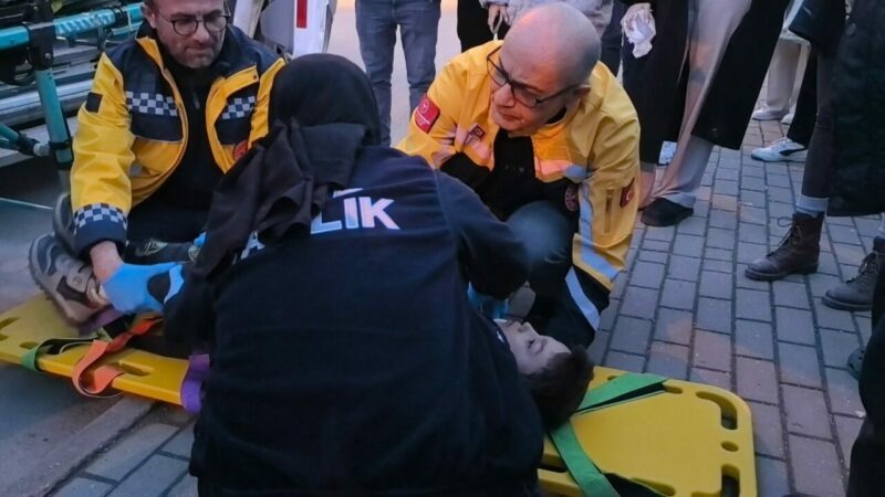 Bursa’da minibüsün çarptığı 6 yaşındaki Göktürk Ç. yaralandı.