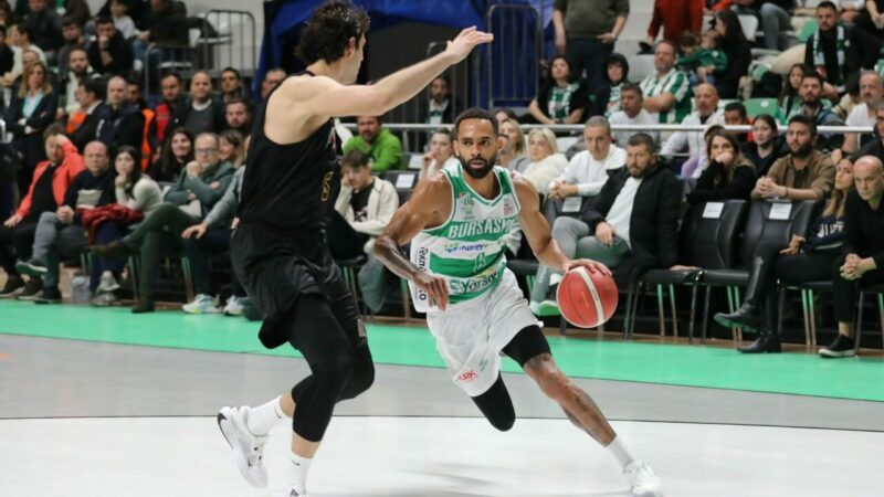 Basketbol Süper Ligi'nin 13'üncü hafta maçında Bursaspor Yörsan, sahasında konuk