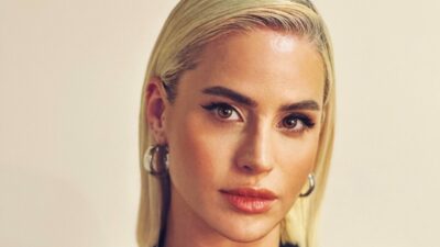 Büşra Pekin’in gala tarzı çok konuşuldu!