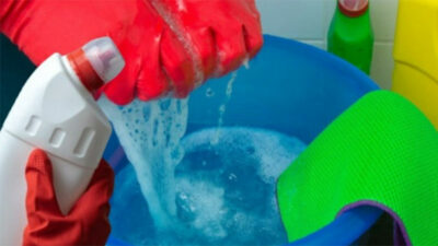 Zincir marketlerde satılan çamaşır suyu yasaklandı!