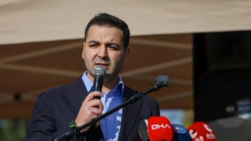 CHP Gençlik Kolları Genel Başkanı Cem Aydın, sosyal medya hesabından