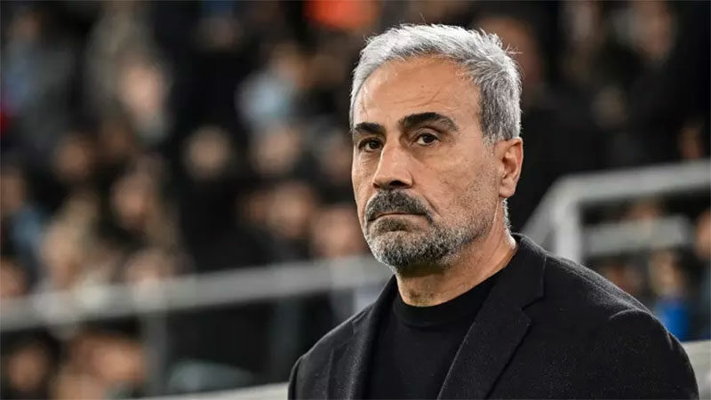 Süper Lig’de bir ayrılık daha! Kasımpaşa, dün akşam saatlerinde teknik direktör Hakan Keleş ile yollarını