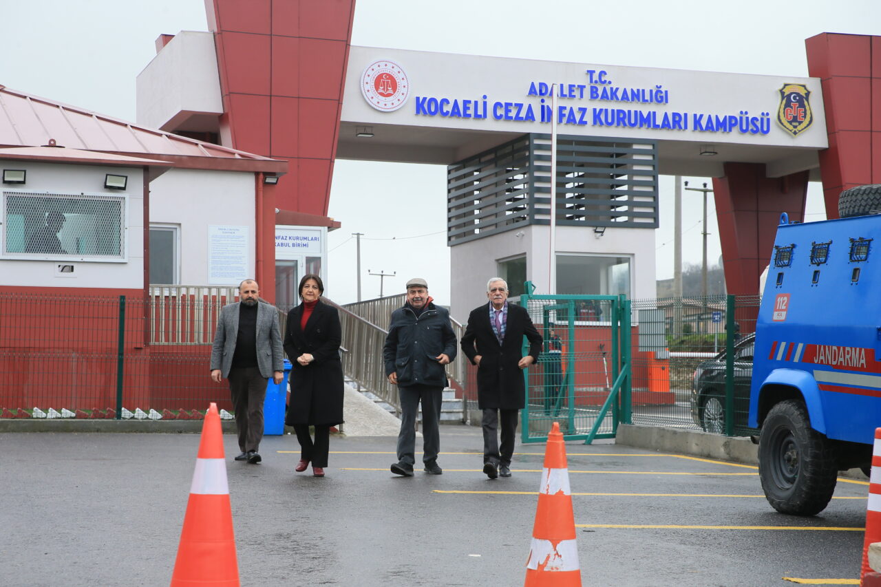 DEM Parti İmralı heyetinden Figen Yüksekdağ’a ziyaret