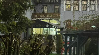 DEM Partili Akdeniz Belediye Başkanı gözaltına alındı