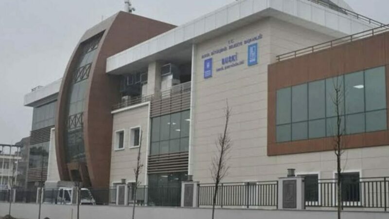 Olay Gazetesi Yazarı İhsan Aydın, BUSKİ’nin İnegöl Şubesi'nde yaşanan gelişmeyi