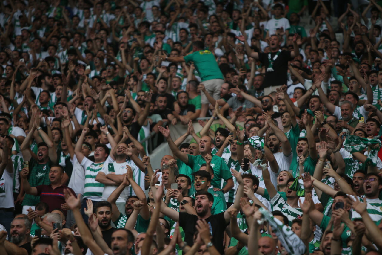 Bursa stada akın etti! İşte Bursaspor-Düzcespor maçı taraftar sayısı