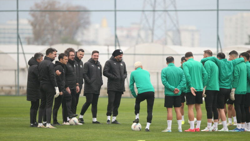 Bursaspor ikinci devrede çok can yakacak! Kamptan özel notlar Antalya kampında ikinci yarıya hazırlanan Bursaspor’da Pablo Martin Batalla işini
