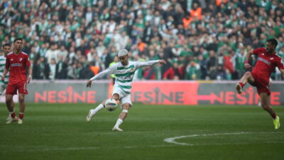 Bursasporlu futbolculardan flaş açıklamalar: ”Umurumuzda değil!”