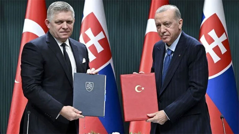 Cumhurbaşkanı Erdoğan: Suriye’ye yönelik kısıtlamalar kaldırılmalı Cumhurbaşkanı Erdoğan: Suriye’ye yönelik kısıtlamalar kaldırılmalı