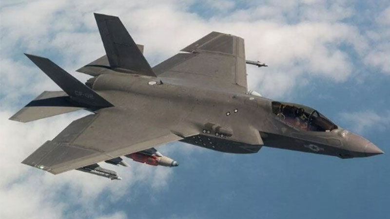 F-35 düştü, pilot uçaktan fırladı F-35 düştü, pilot uçaktan fırladı