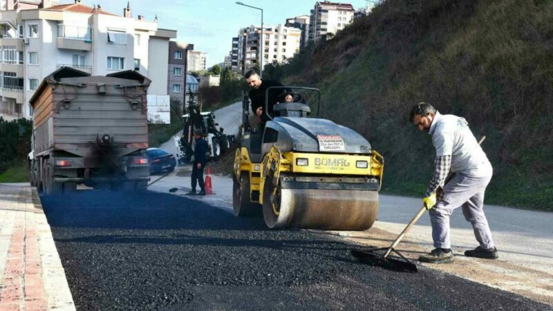 Bursa’nın bu yolları ve meydanları yenileniyor Gemlik Belediyesi, kırsal ve merkez mahallelerde ulaşımı daha konforlu hale
