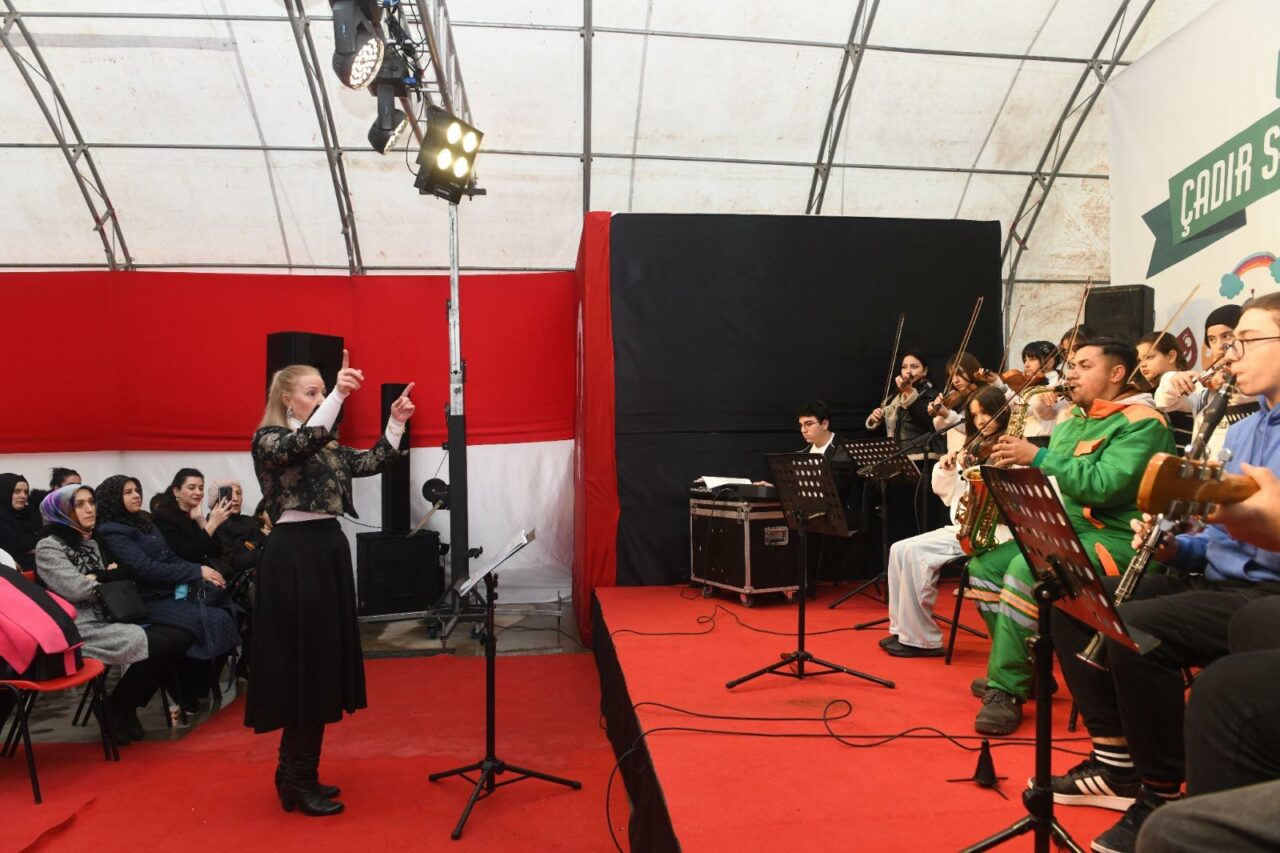 Osmangazi Gençlik Orkestrası ve Korosu’ndan öğrencilere tatil konseri Osmangazi Gençlik Orkestrası ve Korosu’ndan öğrencilere tatil konseri