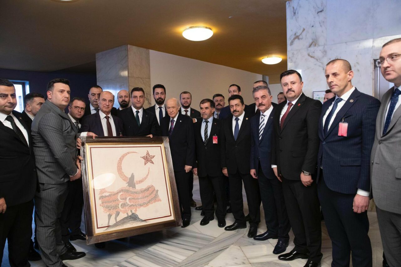 MHP Bursa 275 kişiyle Bahçeli’ye gitti