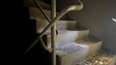 Yangın merdivenleri baca görevi gördü!