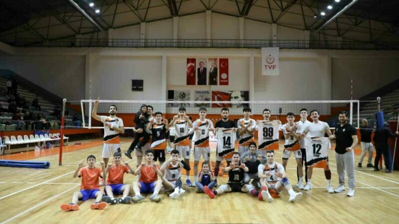 Türkiye Voleybol Federasyonu 2. Lig 20. haftasında İnegöl Belediyespor Erkek