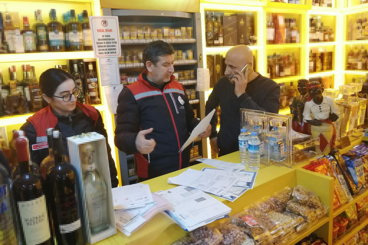 İstanbul’da kaçak ve sahte alkollü içki denetimleri sürüyor