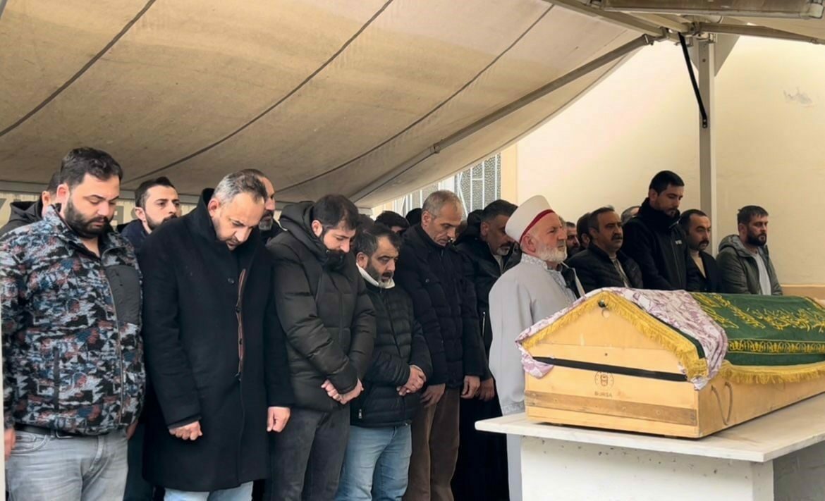 Bursa’da katledilen Elif’e son görev