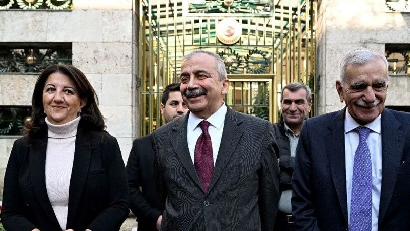 DEM Parti heyeti Demirtaş’la görüştü DEM Parti heyeti Demirtaş’la görüştü