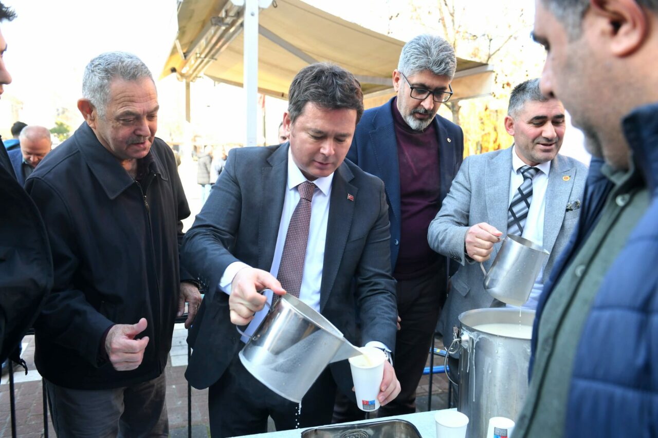Bursa’da çorbalar Başkan Aydın’dan