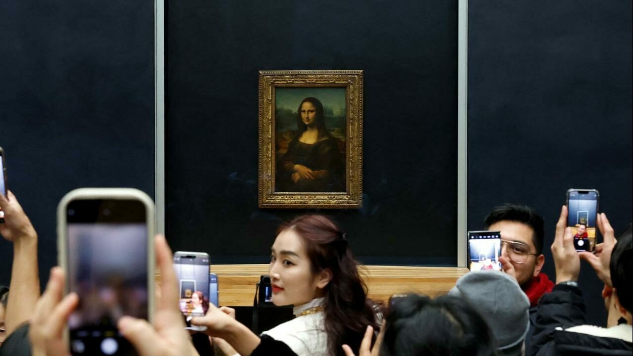 mona lisa tasiniyor 0dd2eaf44aaa