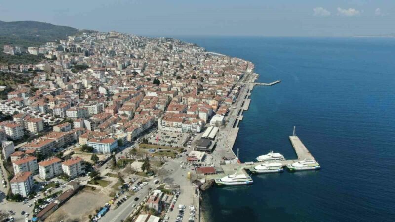 Bursa’da Başkan Dalgıç açıkladı: ‘İzin vermeyeceğim’ Mudanya Belediye Başkanı Deniz Dalgıç, kentsel dönüşüm sürecinde yoğunluk artışına