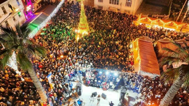 Mudanya Mütareke Meydanı’nda gerçekleştirilen yılbaşı kutlamaları, halkın yoğun katılımıyla unutulmaz
