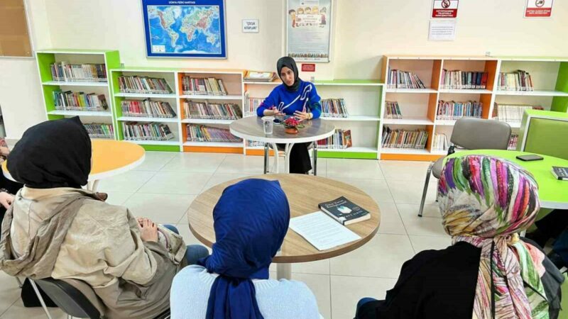 Osmangazi Belediyesi, düzenlemiş olduğu Kütüp-Anne etkinliği ile anneleri kitap okuma