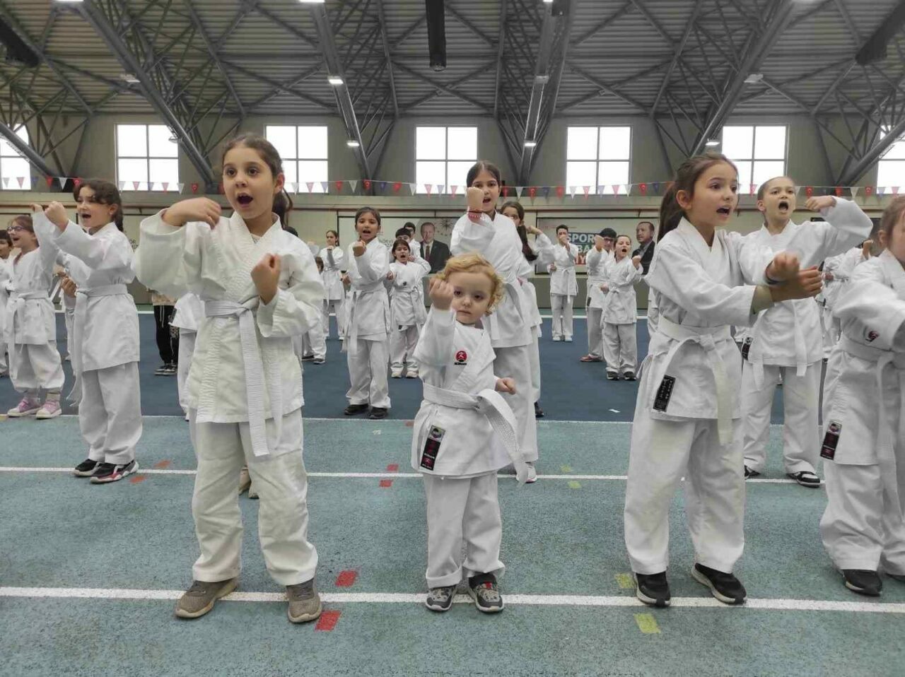 Osmangazi’de karate eğitim semineri
