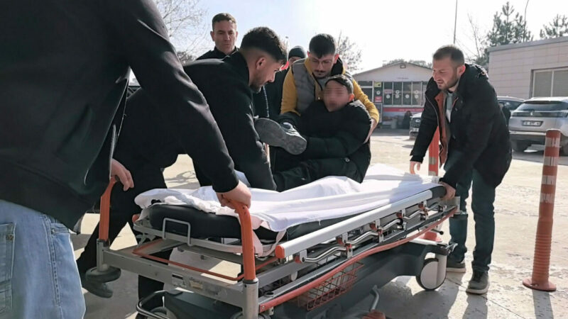 Bursa’nın İnegöl ilçesinde otomobille çarpışan elektrikli bisikletin sürücüsü Gökhan D.
