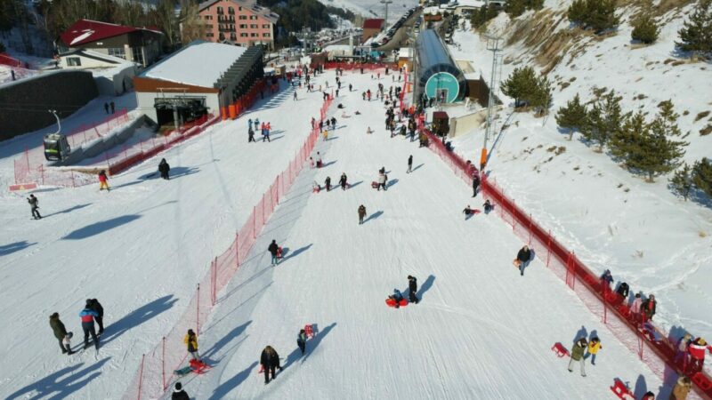 Türkiye'nin en çok tercih edilen kış turizm rotalarından Palandöken Kayak