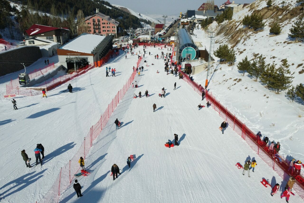 Palandöken’de kayak keyfi