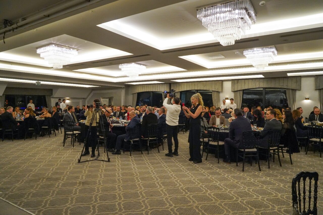 ARNİAD’dan görkemli kutlama