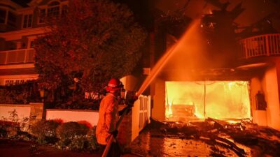 ABD’de yangın felaketi: Can kaybı 10’a çıktı