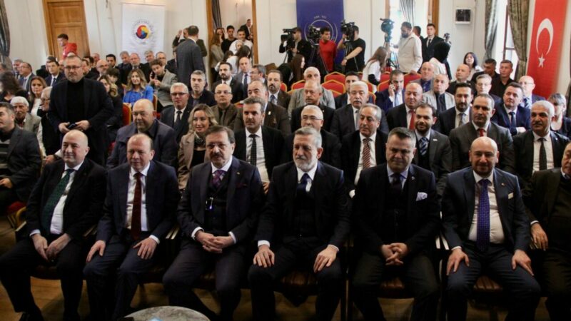 Türkiye Odalar ve Borsalar Birliği (TOBB) Başkanı Rifat Hisarcıklıoğlu, Bursa'da
