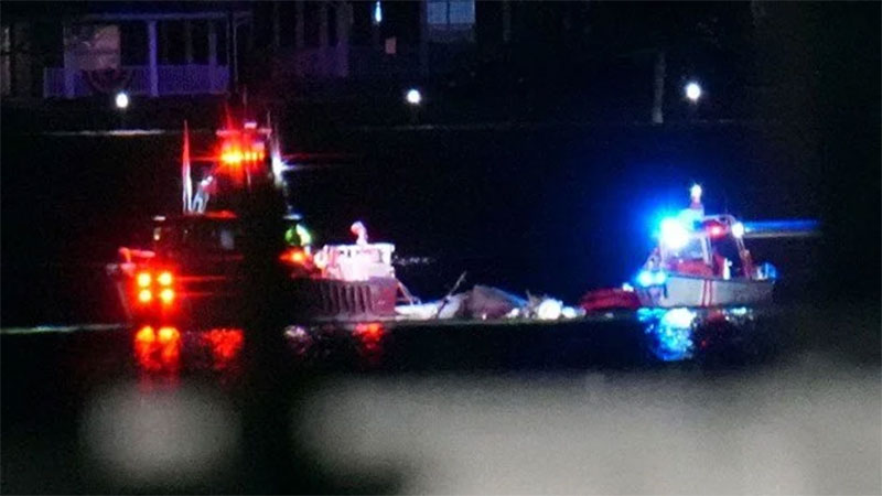 ABD’deki uçak kazasında 30 cansız bedene ulaşıldı ABD’deki uçak kazasında 30 cansız bedene ulaşıldı