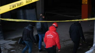 Yanan otelde Bakanlık ve AFAD heyeti inceleme yaptı