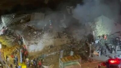 Konya’da 4 katlı binanın çökme anı kamerada