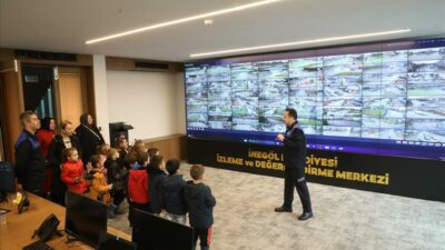 Anaokulu öğrencilerinden İnegöl Belediyesi’ne ziyaret