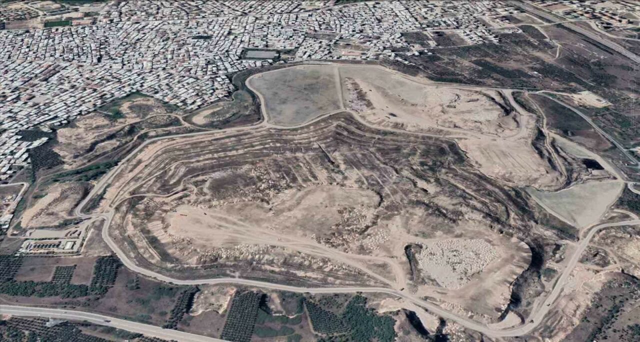 Bursa’ya Hamitler çöplüğü ve mezarlığında çifte şok! Bursa’ya Hamitler çöplüğü ve mezarlığında çifte şok!