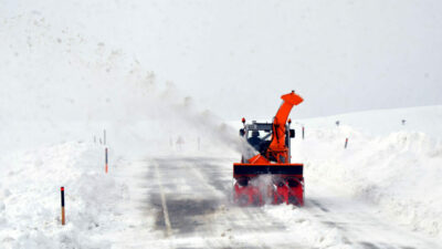 3 ilde yoğun kar: 55 yol ulaşıma kapandı