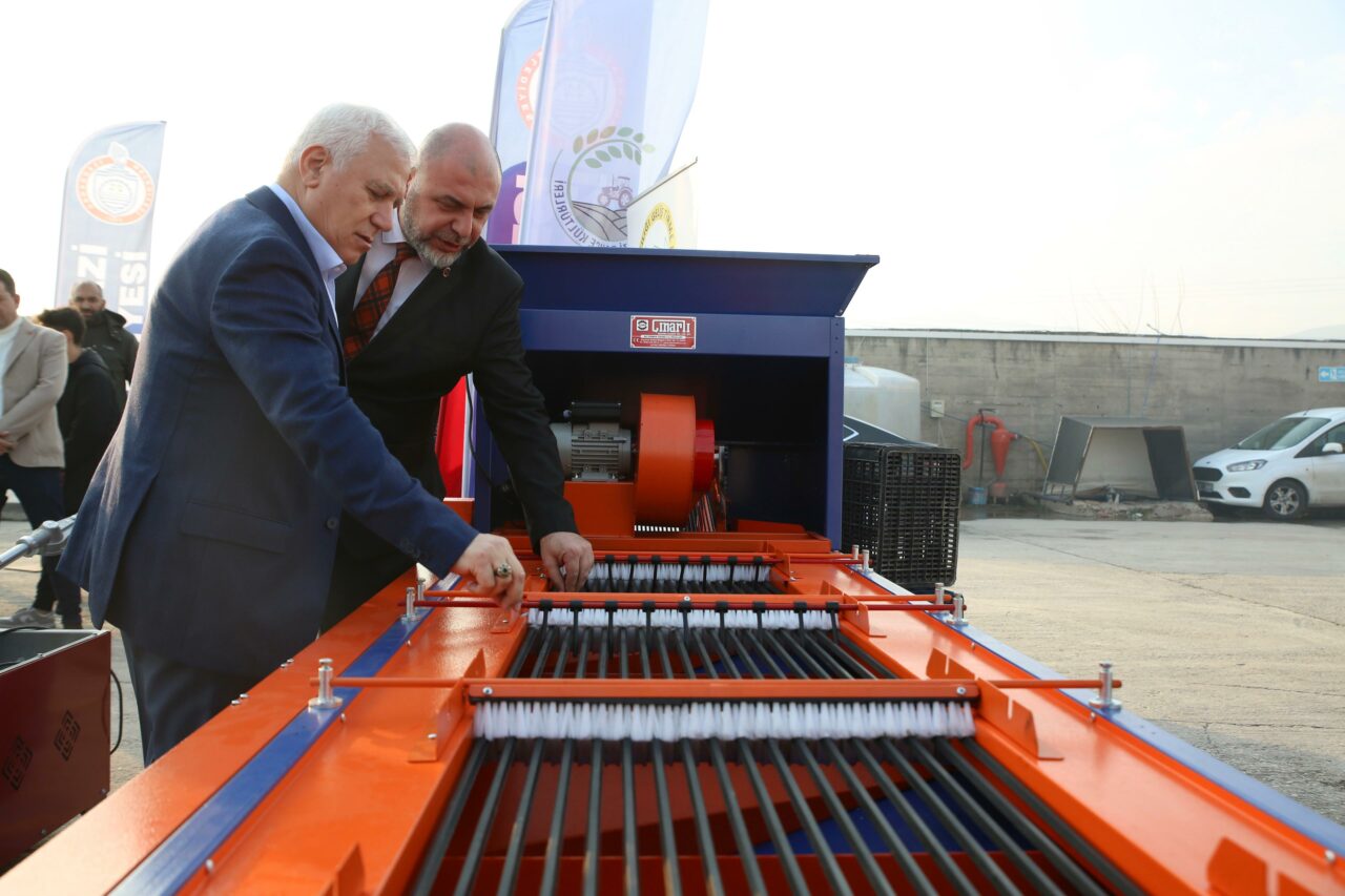 Büyükşehir’den kırsala ekipman desteği Büyükşehir’den kırsala ekipman desteği