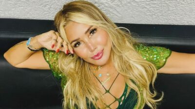 Kış aylarında deniz keyfi! Bikinili halleri…