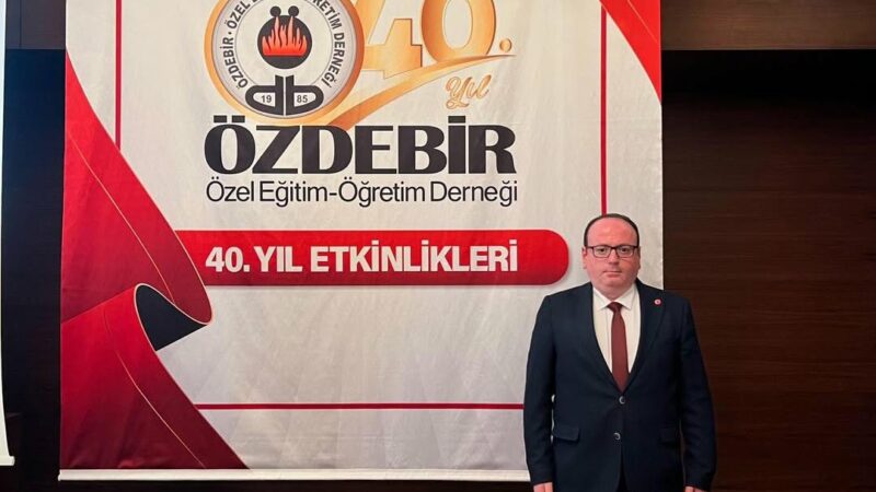Tan Okulları’ndan ÖZDEBİR’e kutlama mesajı 40. yılını kutlayan ÖZDEBİR'in gecesine Bursa eğitim camiasının önemli isimleri