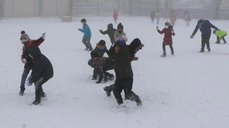 Bursa’da bir ilçede daha okullar tatil edildi!