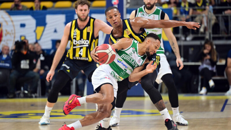 Bursaspor Yörsan bu akşam saat 20.30’da lider Fenerbahçe Beko’yu konuk